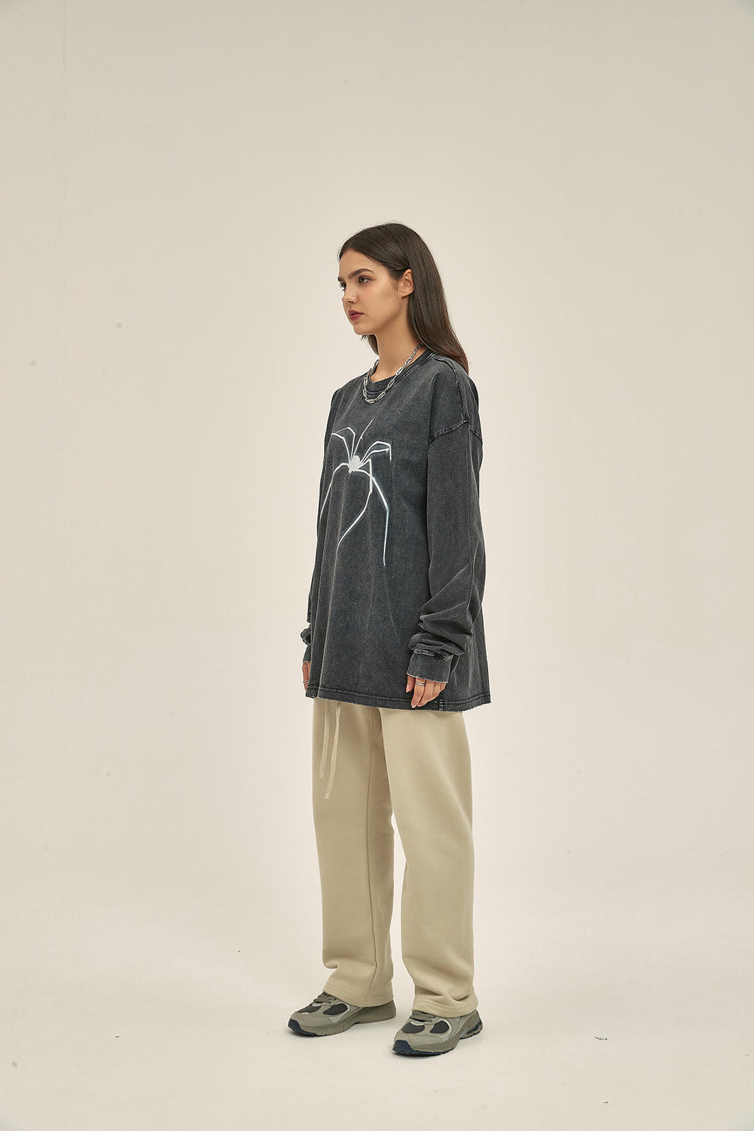 250G Washed Spider Print Women Long-Sleeved Sweatshirt